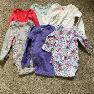 ⭐️Bundle of 6 Newborn girl long sleeve onesies
